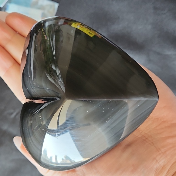 Rainbow obsidian heart crystal - Picture 3 of 3